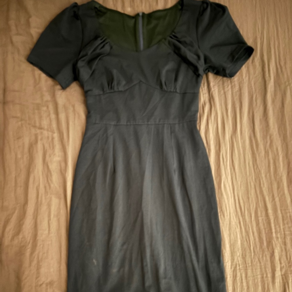 Green retro dress, size 2